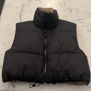 Zara cropped padded reversible vest size S